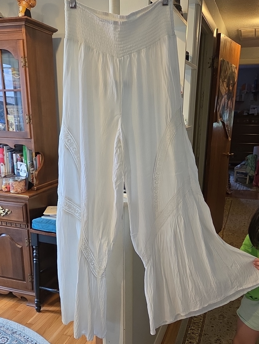 VENUS White Wide-Leg Embroidered Palazzo Pants